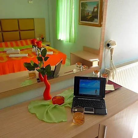 Hotel White Rose *